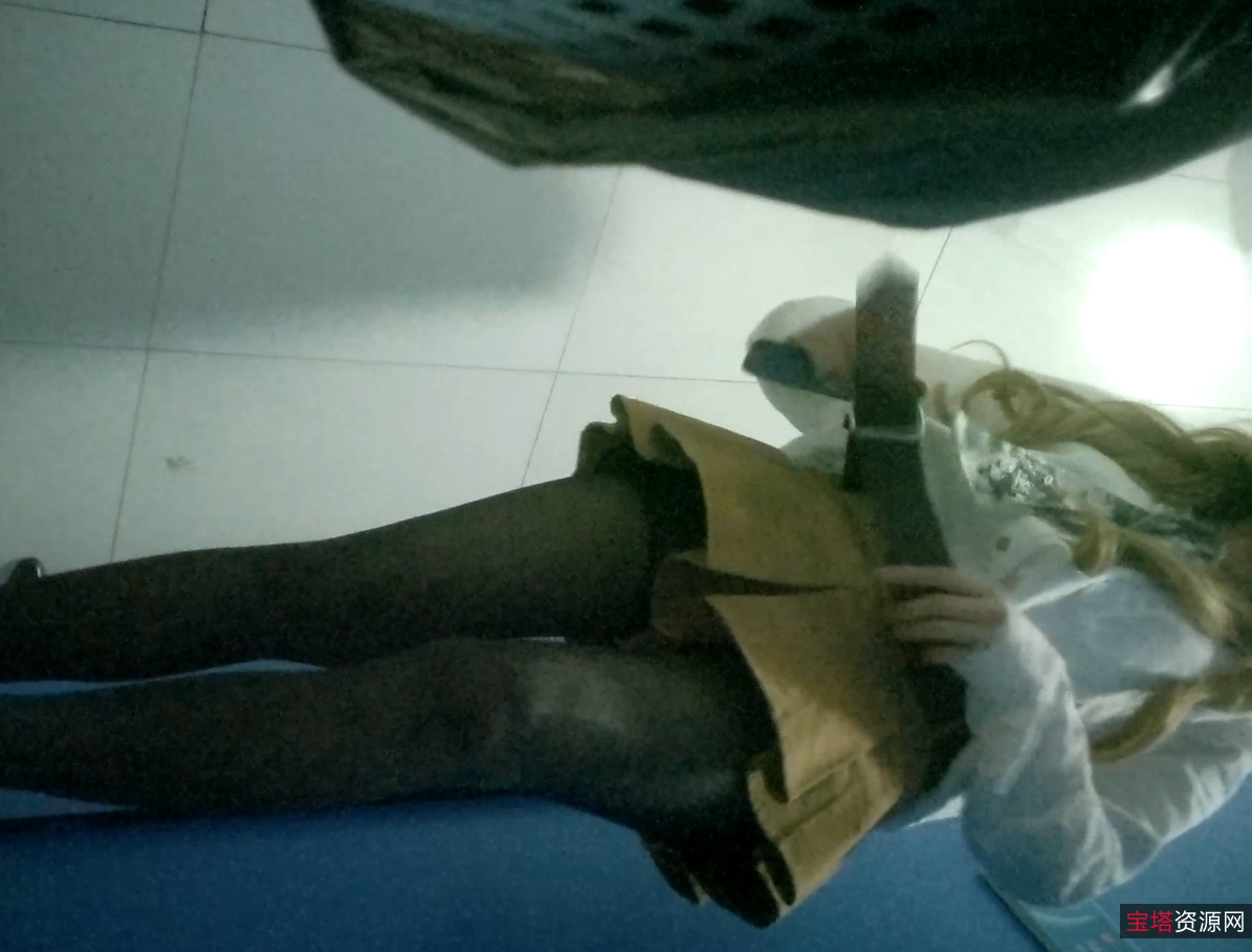 经典小蓝门厕拍+64.7g+补