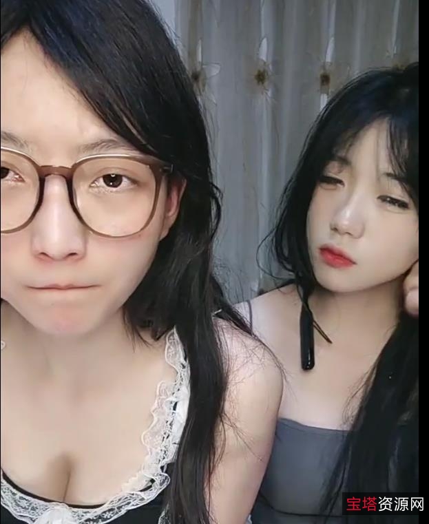 自拍平台甜美仙女落泪最新合集4V4.4G，闺蜜首播道具秀