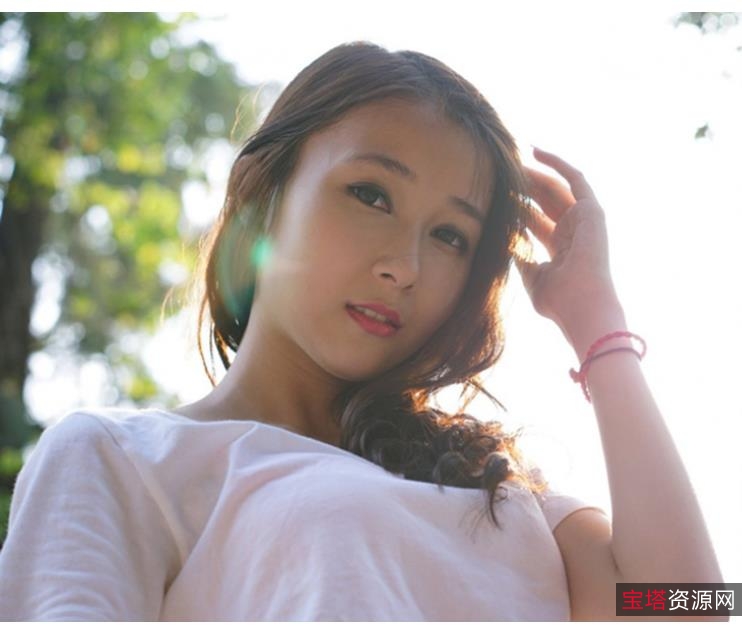 虎牙半糖主播私房视频3部2.69G肉感十足