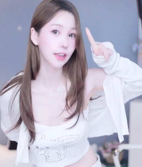 Cutesex惹火合集50部6.9GPanda热舞骚动