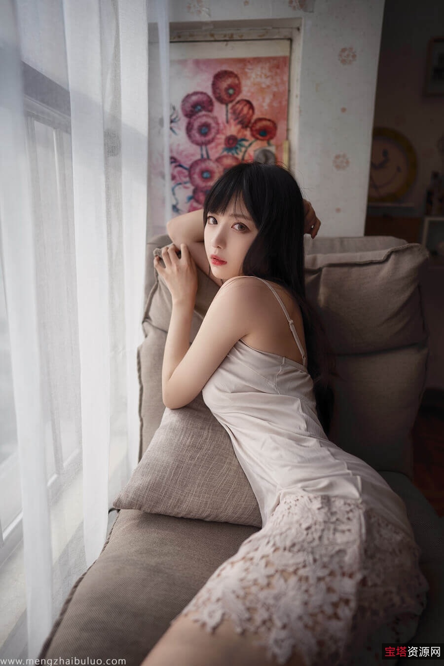 微博小鹿鹿人气女神合集88套图集+11.6G视频，风格多样，稀有资源