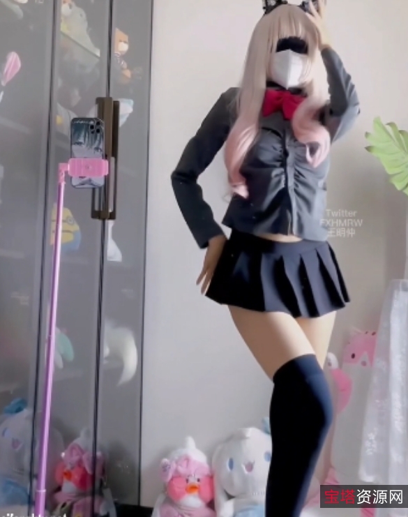 小仙云推特定制热舞3V667MB超火辣