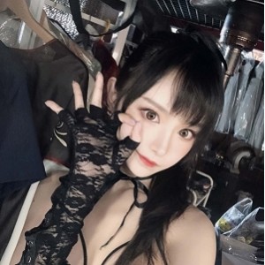 小鹿酱虎牙蕾丝热舞视频88部50G御姐天花板