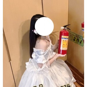 小粉酱贝贝私房54V优质肉感2GB全网疯传