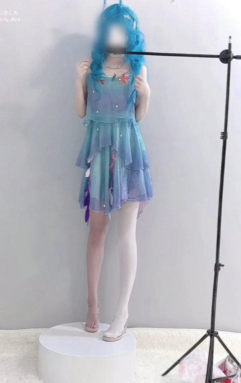 霜霜baby神级cos福利包6套推特展示1.9G绝绝子