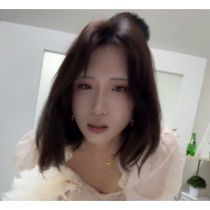 推特邢曦月伪娘合集20部9.3G优质