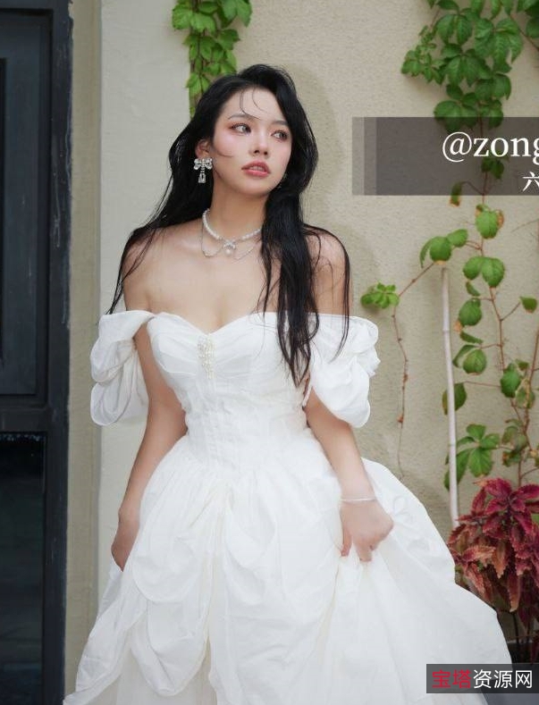 抖音六花反差婊视频137部3.66G绝了