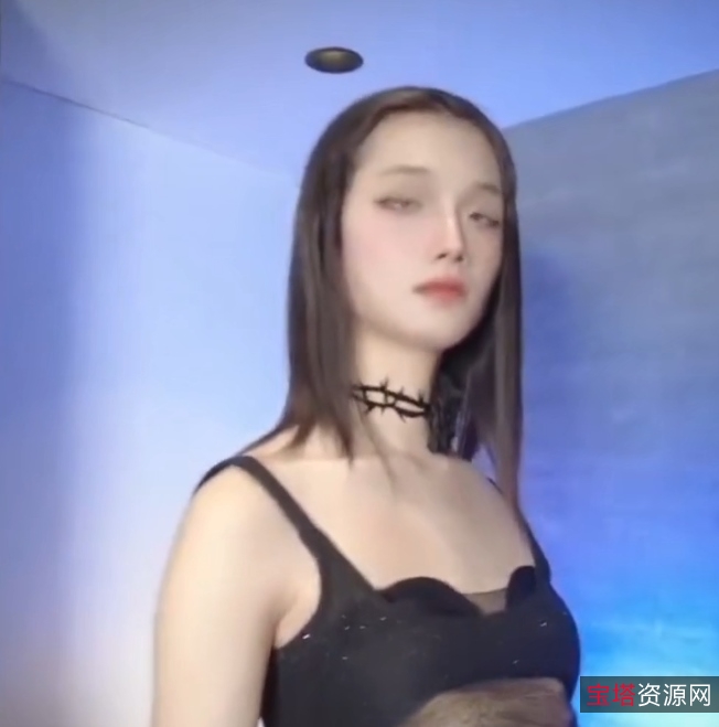 小破站伪娘足系列1V+500M太顶了黑丝猫猫被开发